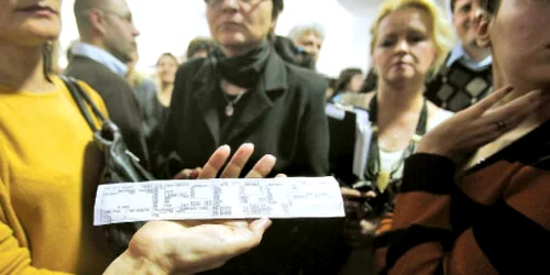Peste 60% din angajaţii Finanţelor au rămas cu salarii sub 1.000 de lei Foto: Mediafax