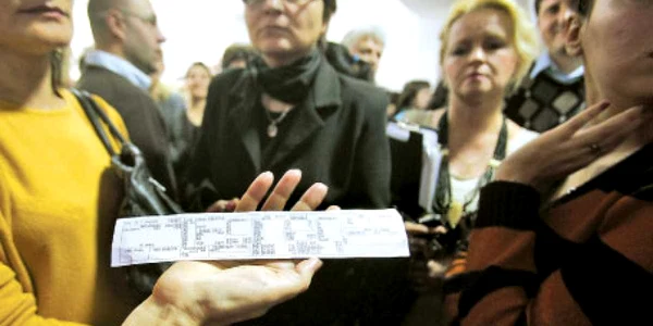 Peste 60% din angajaţii Finanţelor au rămas cu salarii sub 1.000 de lei Foto: Mediafax