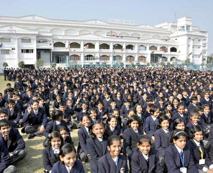 A fost recunoscută de Cartea Recordurilor drept cea mai mare şcoală de pe planetă.