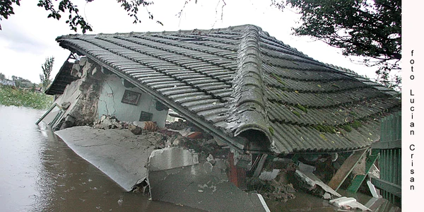 Inundaţiile au lovit Tuzla în 2005 