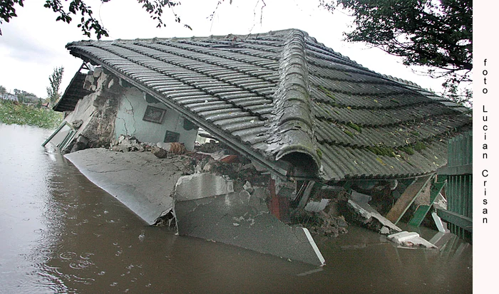 Inundaţiile au lovit Tuzla în 2005 