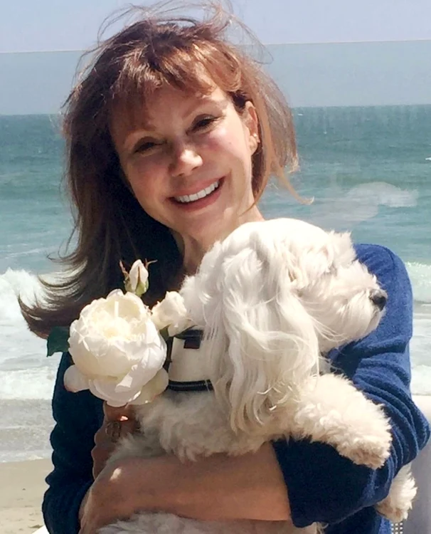 
    Victoria Principal a adoptat-o pe Maggie în urmă cu mai bine de 10 anifoto: Instagram  