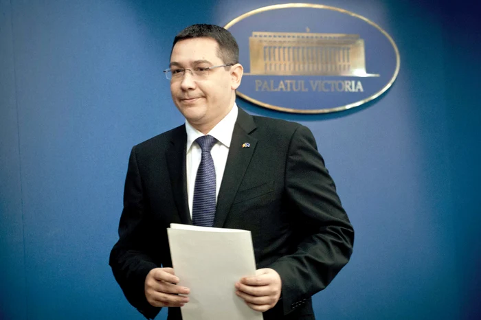 300 de protestatari au cerut ieri demisia lui Victor Ponta