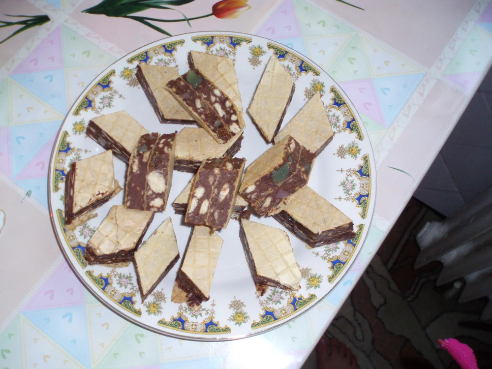 
    Prăjitură cu biscuiţi  