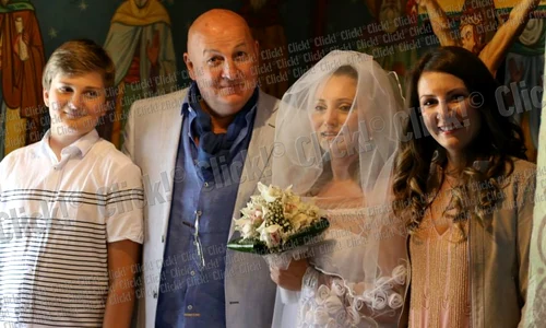 Constantin Cotimanis şi Mărcuţa Florina s au căsătorit într un cadru mirific la Vatra Dornei  jpeg