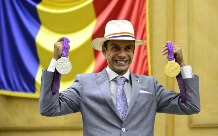 Rutierul român Eduard Carol Novak a fost premiat de Victor Ponta la Palatul Victoria FOTO Mediafax