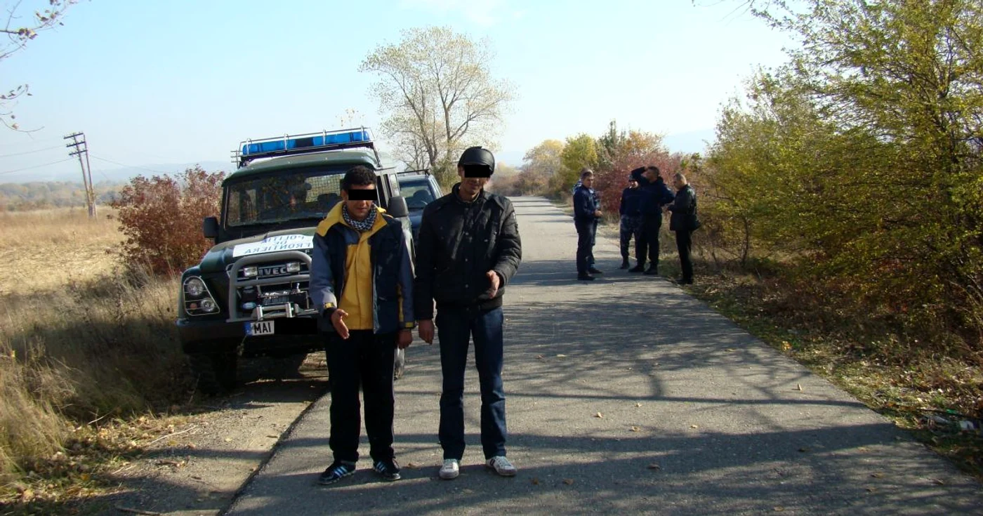 Cei doi africani au fost prinși în timp ce se îndreptau spre localitatea Cîmpia