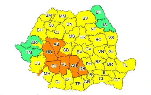 Avertizare de Cod portocaliu şi cod galben de furtuni şi vijelii FOTO meteoromânia ro jpg