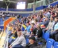 Fanii echipei naţionale înainte de meciul dintre România şi Rusia