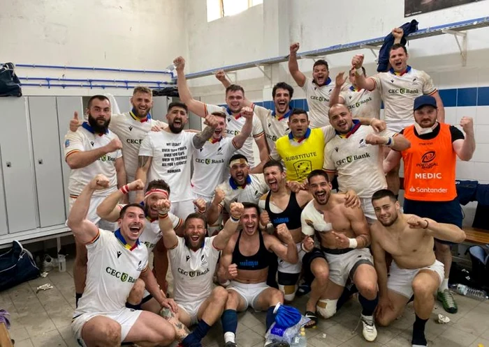 
    Bucuria rugbyștilor români după senzaționala victorie din PortugaliaFOTO: Facebook/ Rugby Romania  