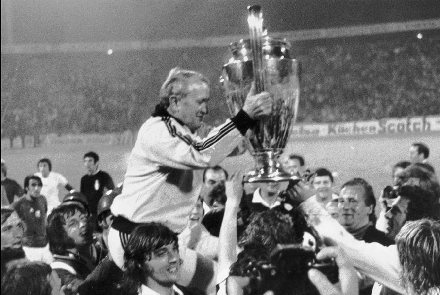 2 octombrie: Ziua în care s-a născut Ștefan Kovacs, antrenorul român care a câștigat două Cupe ale Campionilor cu Ajax