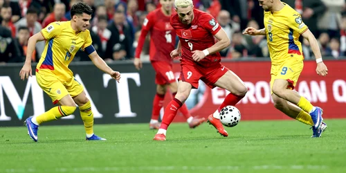 Ianis Hagi România - Turcia FOTO EPA/ EFE