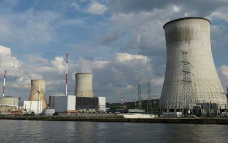  Franţa cere țărilor europene să dezvolte programe energetice nucleare