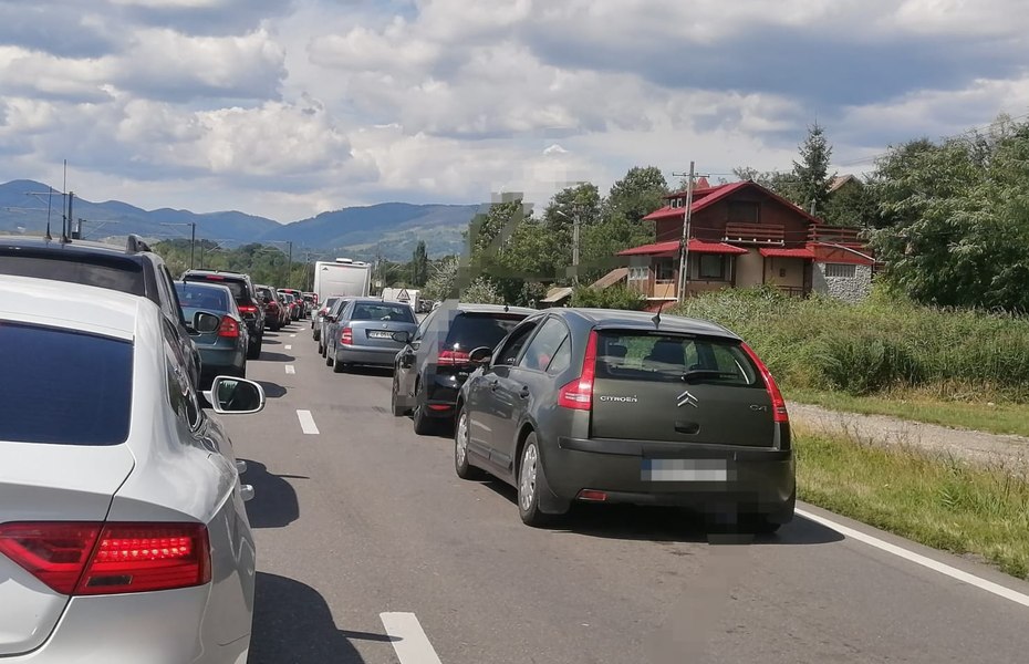 Rute alternative pentru șoferi la întoarcerea din minivacanță: cum eviți traficul de coșmar de pe DN1