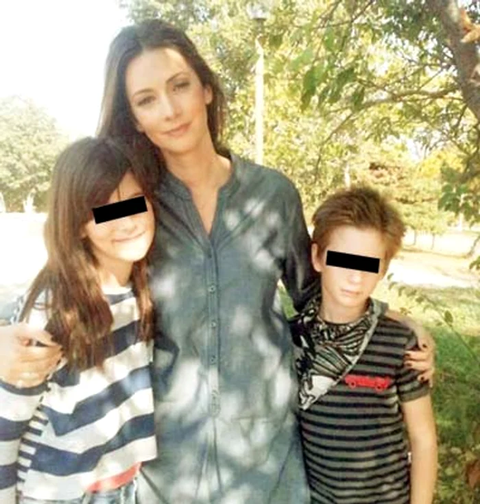 Andreea Berecleanu (38 de ani) și Andrei Zaharescu (52 de ani) s-au cunoscut pe vremea când lucrau împreună la PRO TV