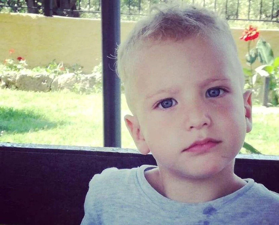 
    Kadri, fiul Danei Nălbaru, este pasionat de matematică la trei anifoto: arhivă personală  