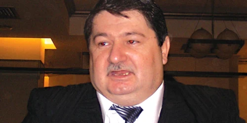 Irinel Struţă este principala ţintă a acuzaţiilor revoluţionarilor