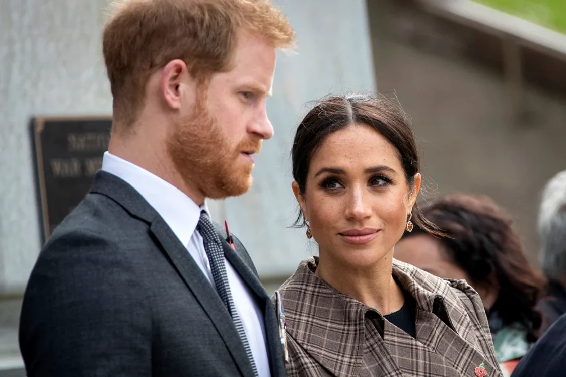 După acea ceartă, se pare că Prințul Harry s-a răcit mult de tatăl său / foto: Getty Images