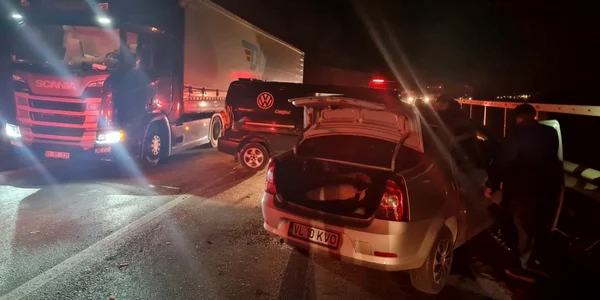 Accident rutier cu două victime din cele şapte persoane implicate pe Viaductul Cârligul Mic de pe Valea Oltului în Vâlcea Foto ISU Vâlcea