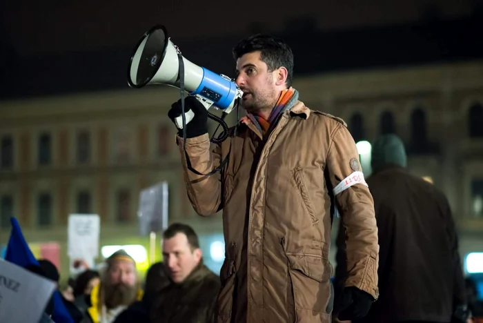 Bogdan Bob Rădulescu la manifestaţiile din Piaţa Unirii din Cluj. FOTO: Arhivă personală