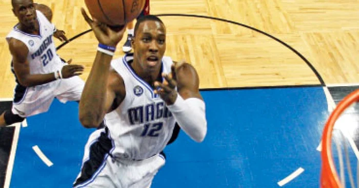 E avion? E pasăre? E Dwight Howard