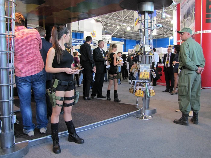 Fetele rele care au speriat Estul