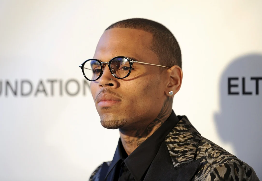 În
2009, Chris Brown a fost condamnat la cinci ani de libertate
condiţionată după ce a agresat-o pe iubita lui din acea vreme,
cântăreaţa Rihanna FOTO Reuters