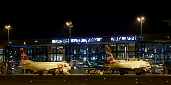 alerta de drona la aeroportul din berlin FOTO X jpg