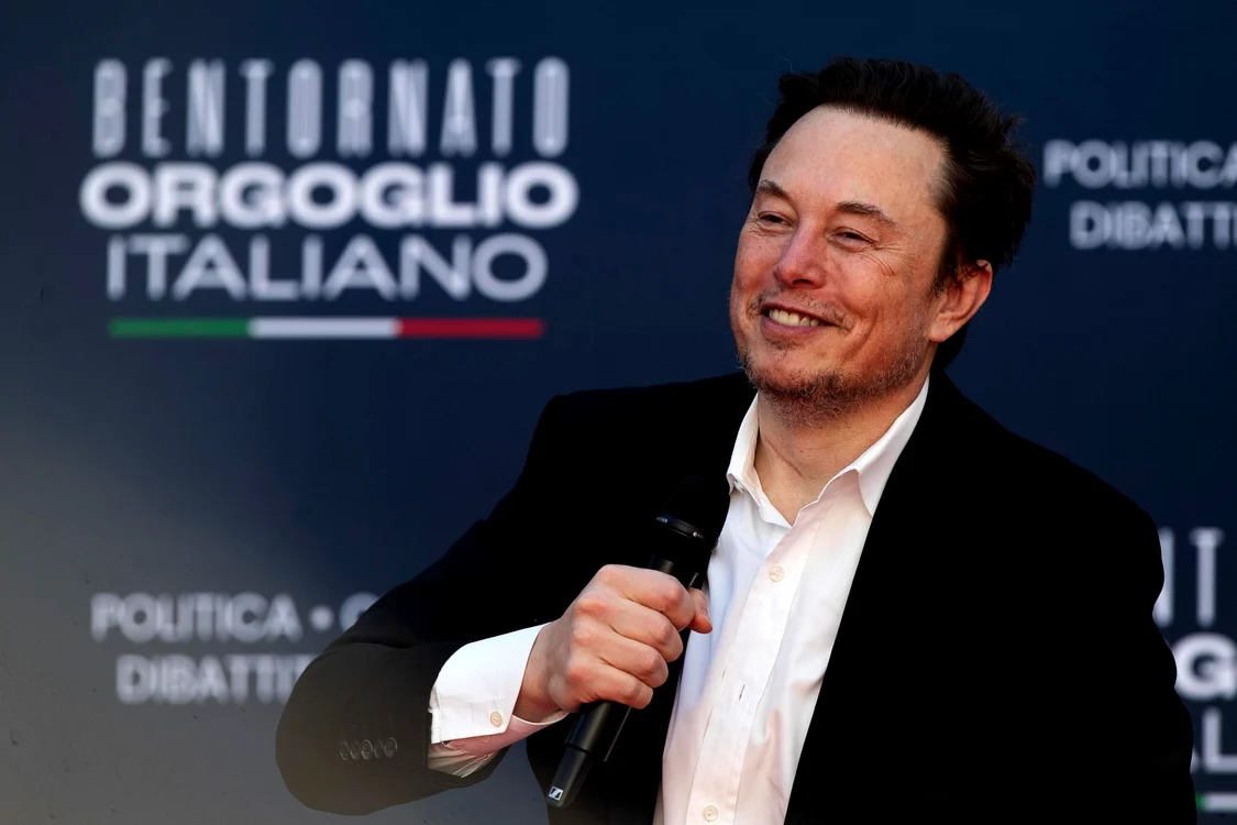 Elon Musk la festivalul politic Atreju organizat de Frații Italiei la Roma FOTO EPA-EFE