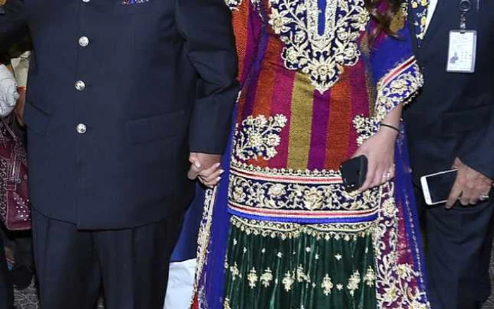 Mukesh Ambani şi fiica lui, Isha Ambani FOTO Daily Mail/AP