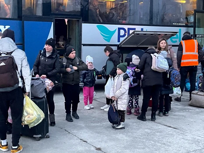 Refugiaţi din Ucraina au ajuns în comuna Ştiuca, judeţul Timiş FOTO Radio Timişoara