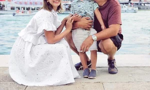 Alături de soţ  şi de fiul lor, Vlad jpeg