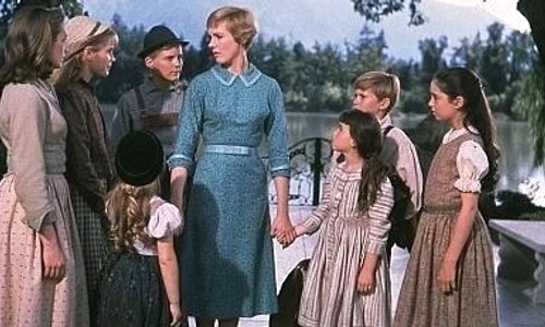 Micii actori din Sunetul muzicii în prezent  Sursa foto Instagram thesound ofmusic   1 jpg