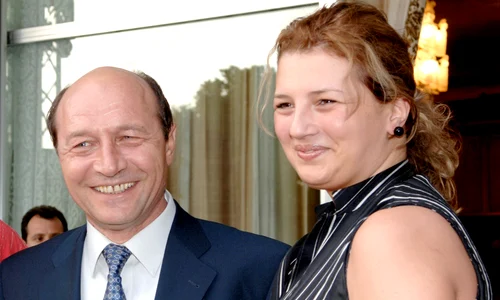 traian basescu cu ioana basescu  arhiva jpeg