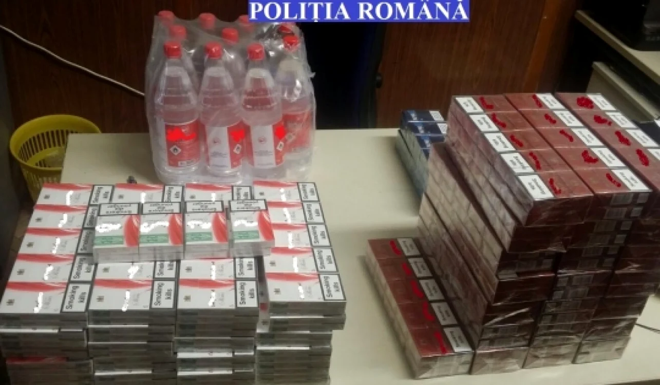 Contrabandă cu ţigări şi alcool FOTO Poliţia Română