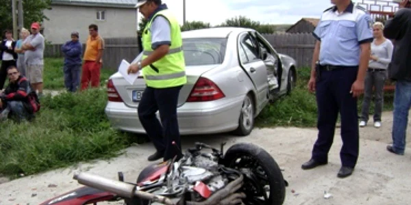 Bacău: A murit cu motocicleta prietenului