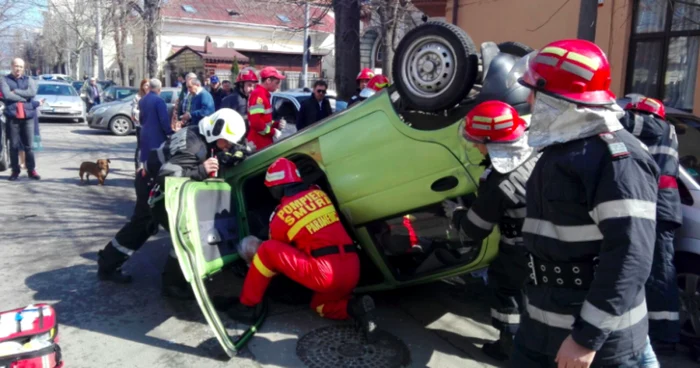 Accident rutier, cu maşină răsturnată la Constanţa Sursa IPJ