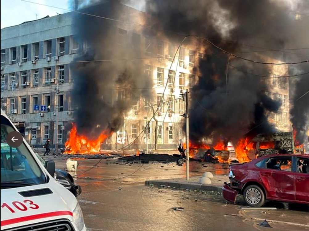 Imagine din centrul Kievului FOTO Twitter / @EP_President