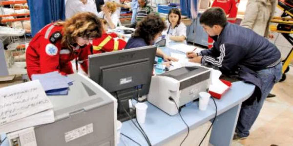 Camerele de gardă ale spitalelor se aglomerează cel mai mult în seara de Crăciun şi a doua zi  