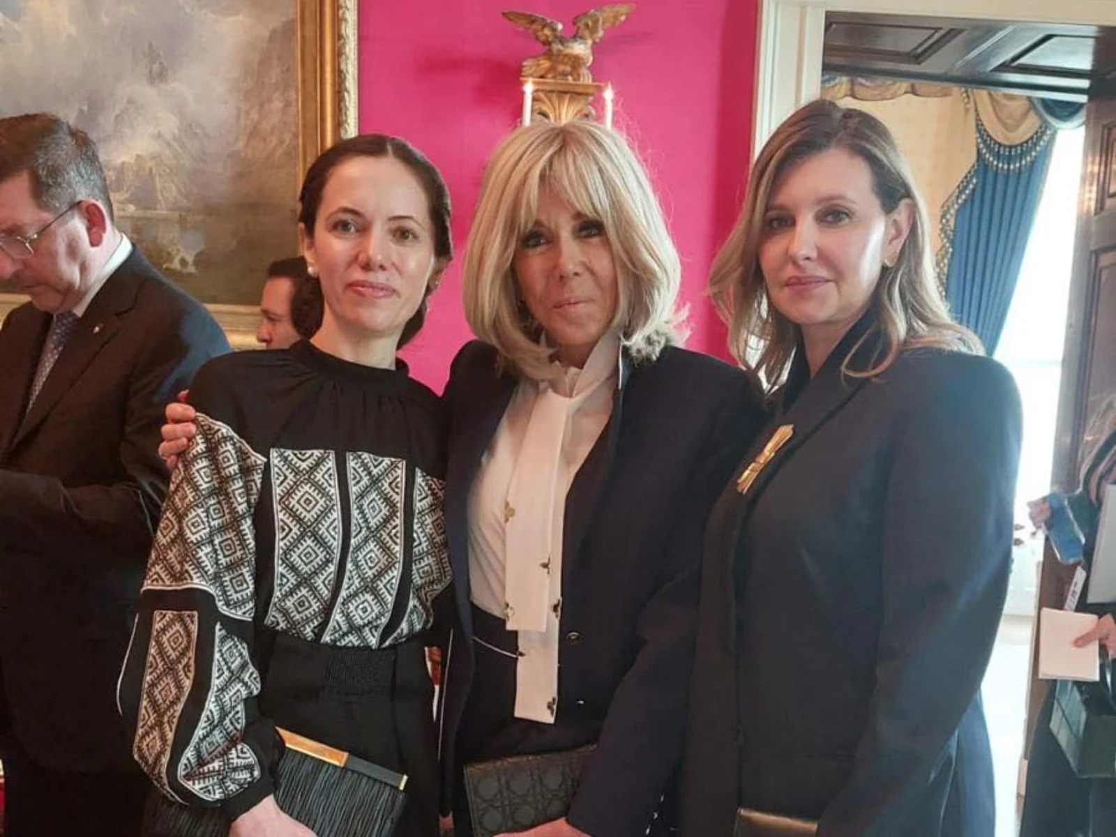 Mirabela Grădinaru, alături de primele doamne ale Franței și Ucrainei, într-o fotografie de la summitul din SUA
