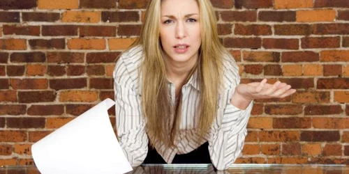 Mai multe femei decât bărbaţi consideră că sunt afectate de stres, potrivit statisticilor