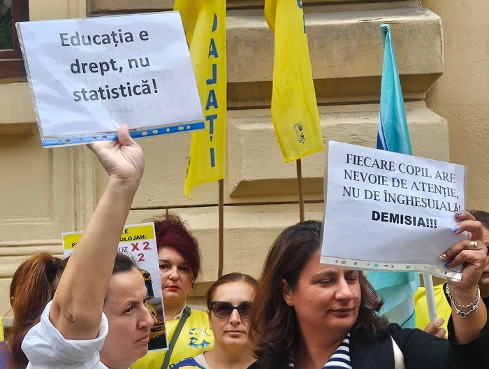 Este a patra săptămână de proteste. FOTO: Facebook/Federatia Sindicatelor din Educație „Spiru Haret”