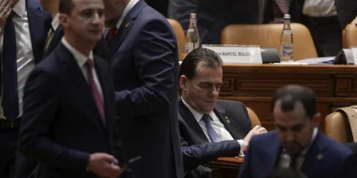 Final moţiune - guvernul Orban demis - Ludovic Orban - Florin Cîţu / FOTO Inquam Photos / Octav Ganea / 5 feb 2020