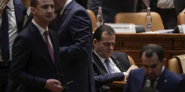 Final moţiune - guvernul Orban demis - Ludovic Orban - Florin Cîţu / FOTO Inquam Photos / Octav Ganea / 5 feb 2020