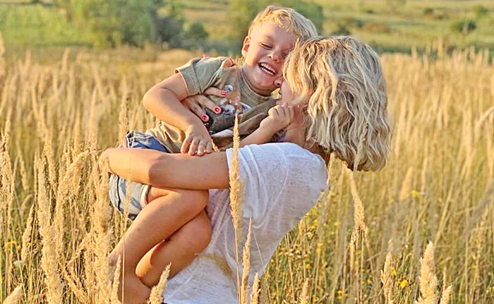 A devenit  mămică  acum  patru ani