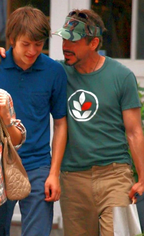 
    Robert Downey Jr. şi Indio au aceleaşi viciiFoto: Facebook  