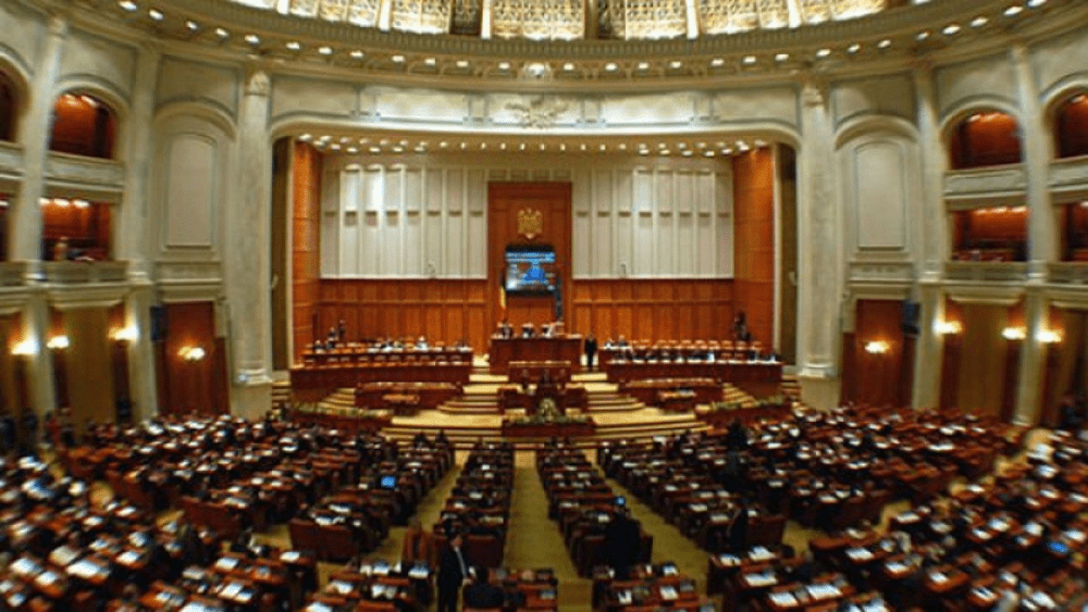 Pensiile speciale provoacă reacții în lanț: Cum văd PSD și PNL cererea mediului privat de a fi consultat