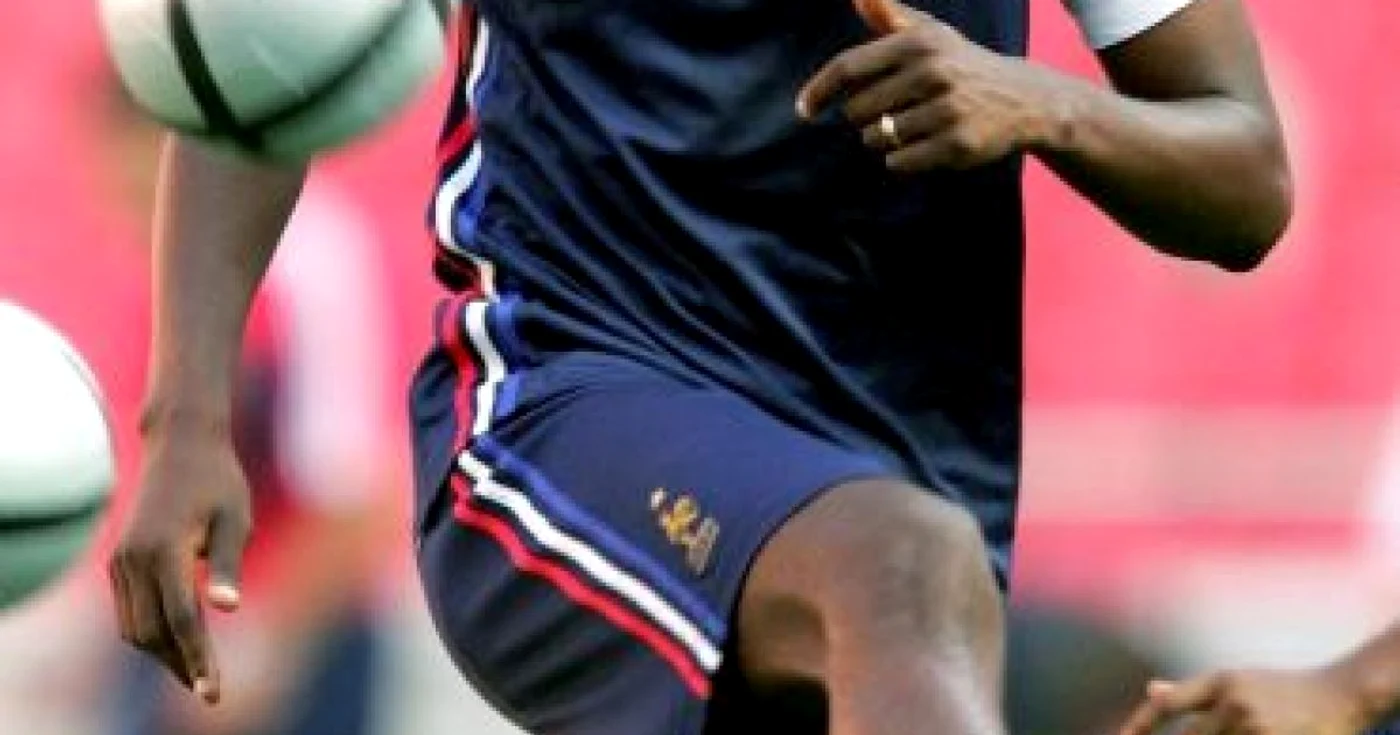 FOTBAL: Francezul Patrick Vieira regretă că nu va juca împotriva României