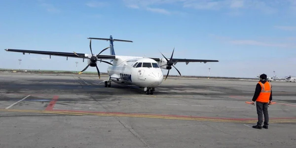 Aeronava companiei Tarom din direcţia Iaşi a aterizat pe Aeroportul Timişoara FOTO Both