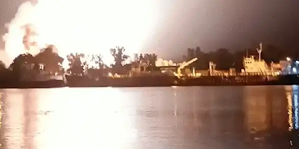 explozie gif
